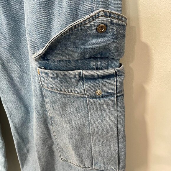 Aritizia v Agolde Cargo Pants, Size 28 - Picture 3 of 6